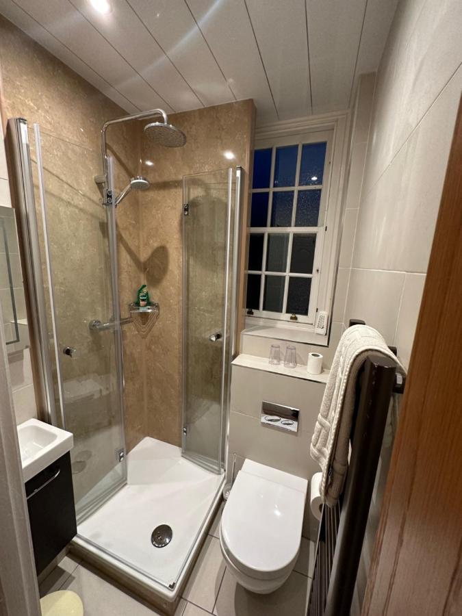 Vane House Bed & Breakfast Озмодърли Екстериор снимка