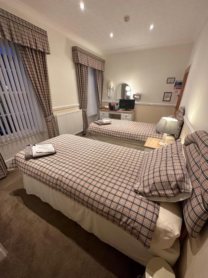 Vane House Bed & Breakfast Озмодърли Екстериор снимка