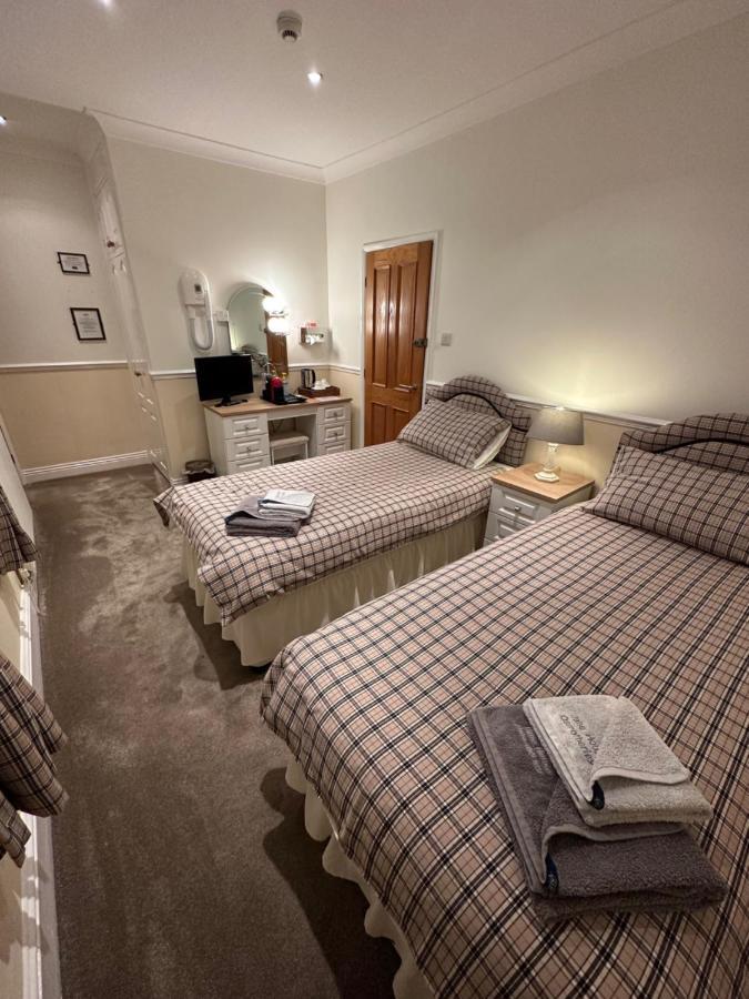 Vane House Bed & Breakfast Озмодърли Екстериор снимка